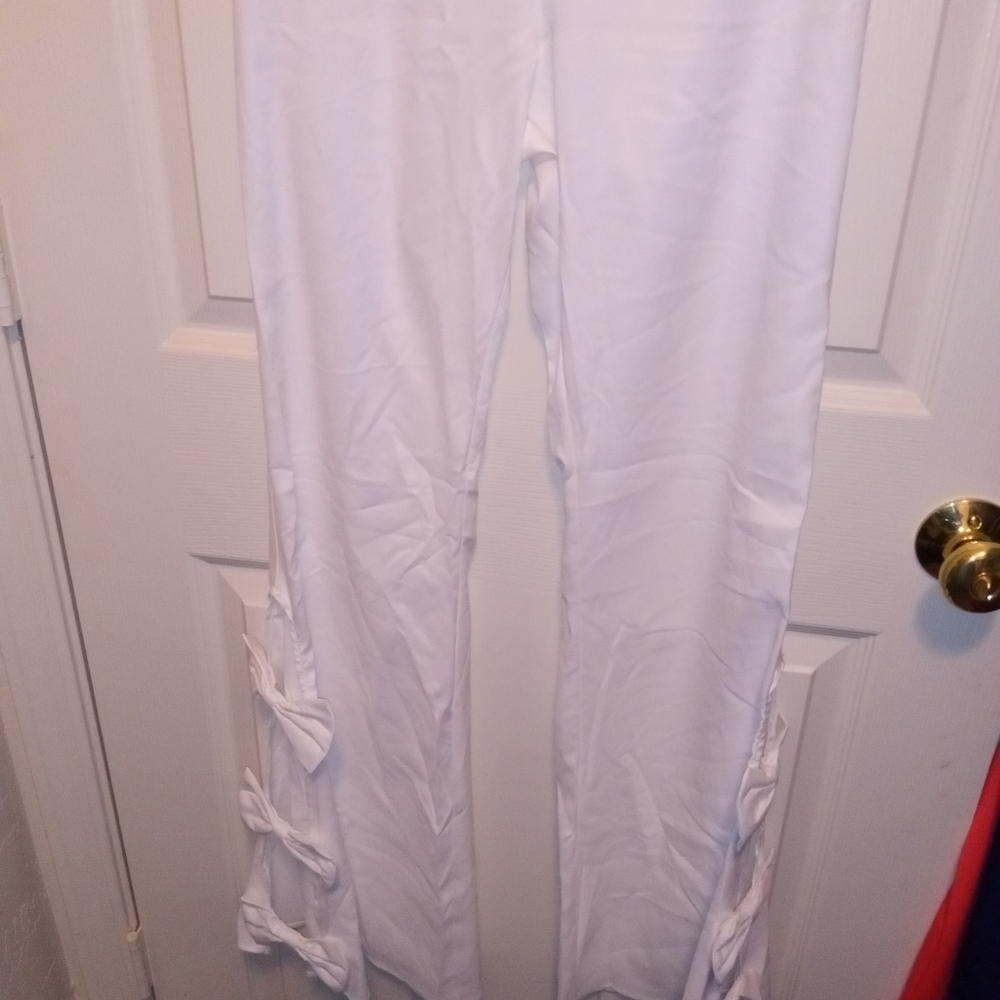 CQ by CQ White Dress Pants Bell Bottom Flare Side Cut w/Bows Size Small
